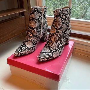 Allegra K Snake Booties